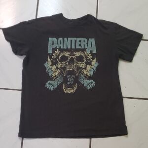Vintage "Pantera" black graphic concert shirt